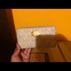Women’s Michael Kors Wallet